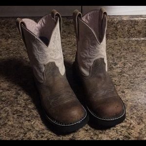 Boots ariat women